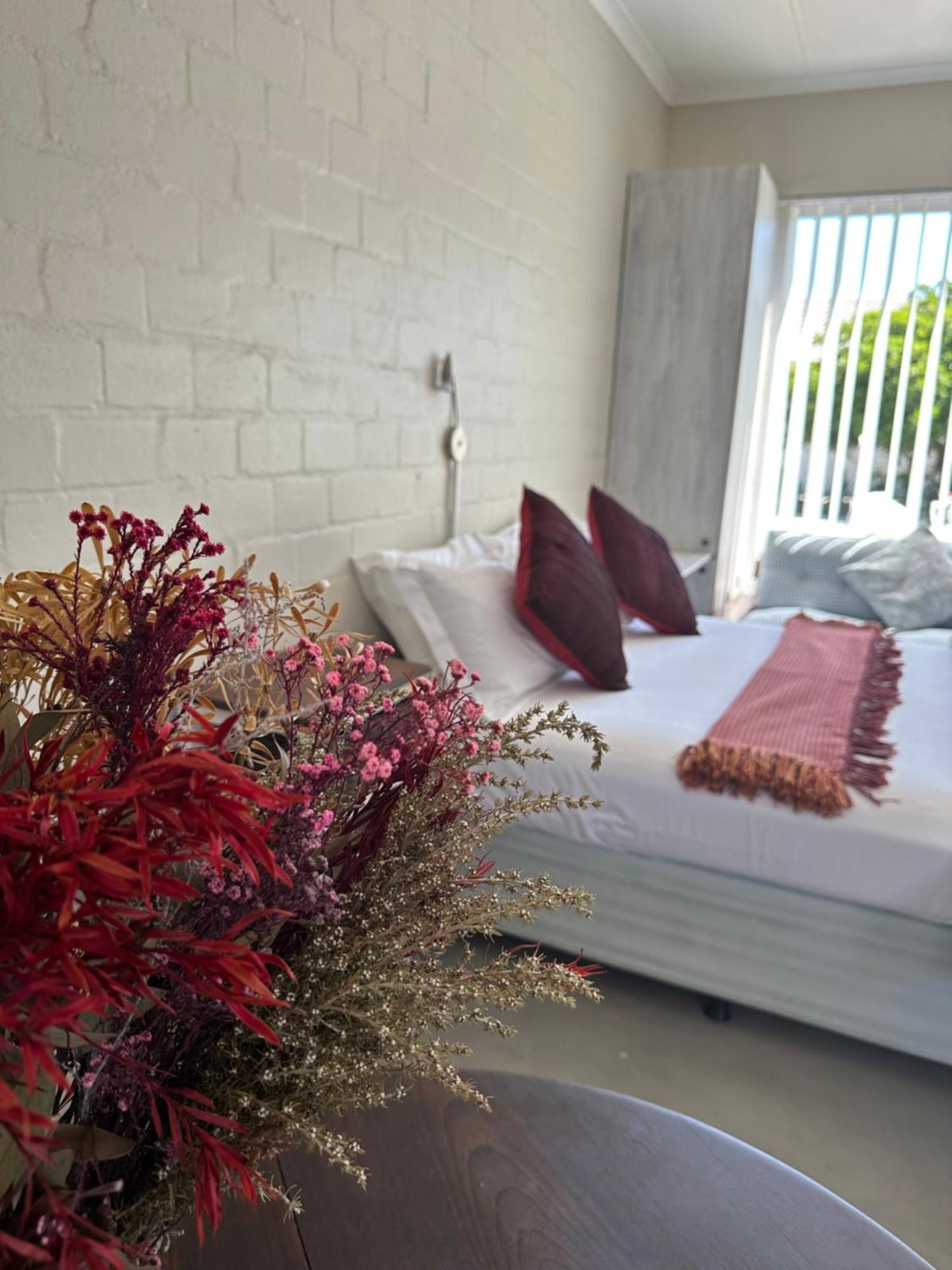 Westbed Hotel Langebaan Ngoại thất bức ảnh